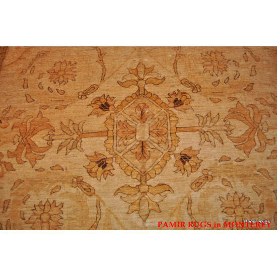 12' x 16' Fine Quality Handmade Vegetable dyed Natural Colors Natural Wool