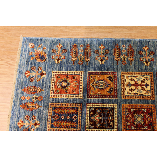 5 X 7 Ft. Persian Rug, Vegetable Dyed blue Background Chobi