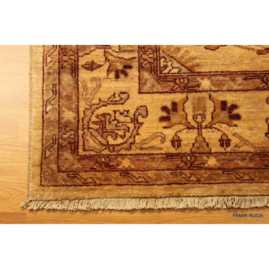 5 X 7 Ft. Persian Rug, Vegetable Dyed Beige Background Chobi