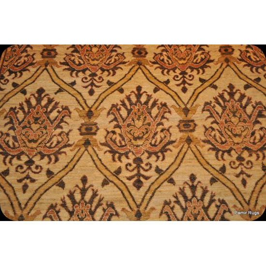 Elegant Victorian Persian Design Vegetable Dyed Rug