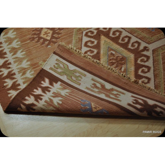 Hand-woven Southwestern style Kilim