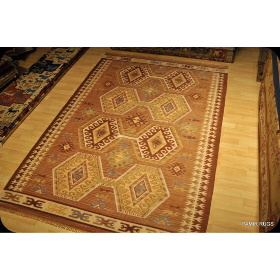 Hand-woven Southwestern style Kilim