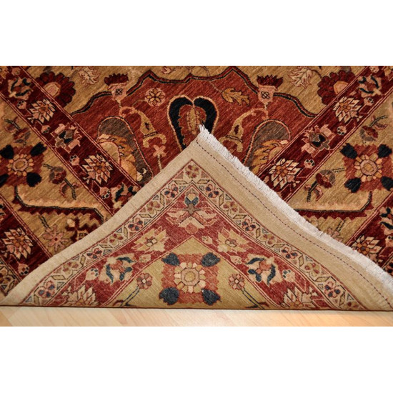 8' X 11' Fine Quality Handmade Persian Farhan Design Silk & Wool Rug.