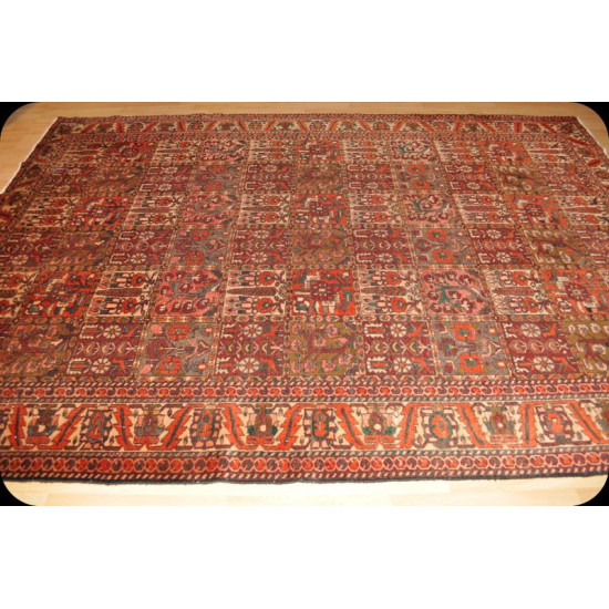 Large Handmade Persian Bakhtiari Rug 